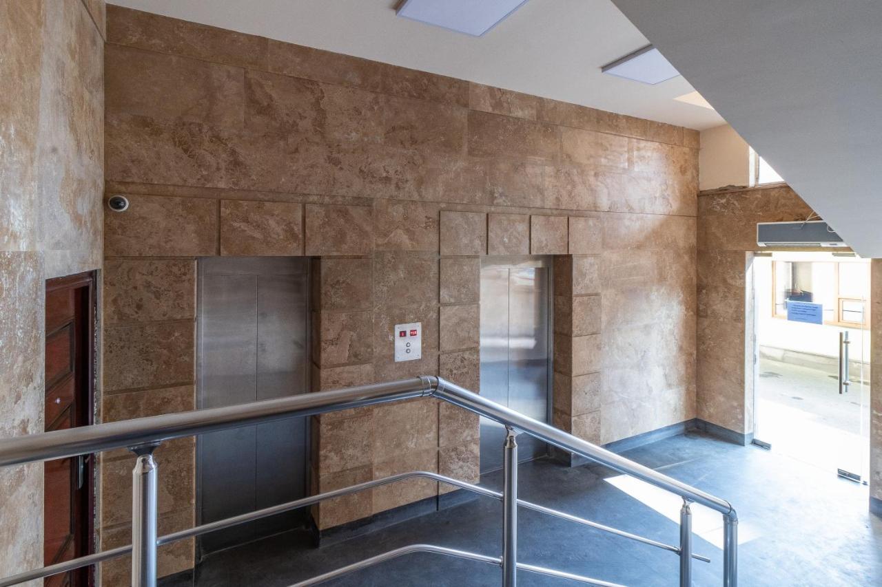 Stay Inn Apartments At Buzand 13 Street Erevan Esterno foto