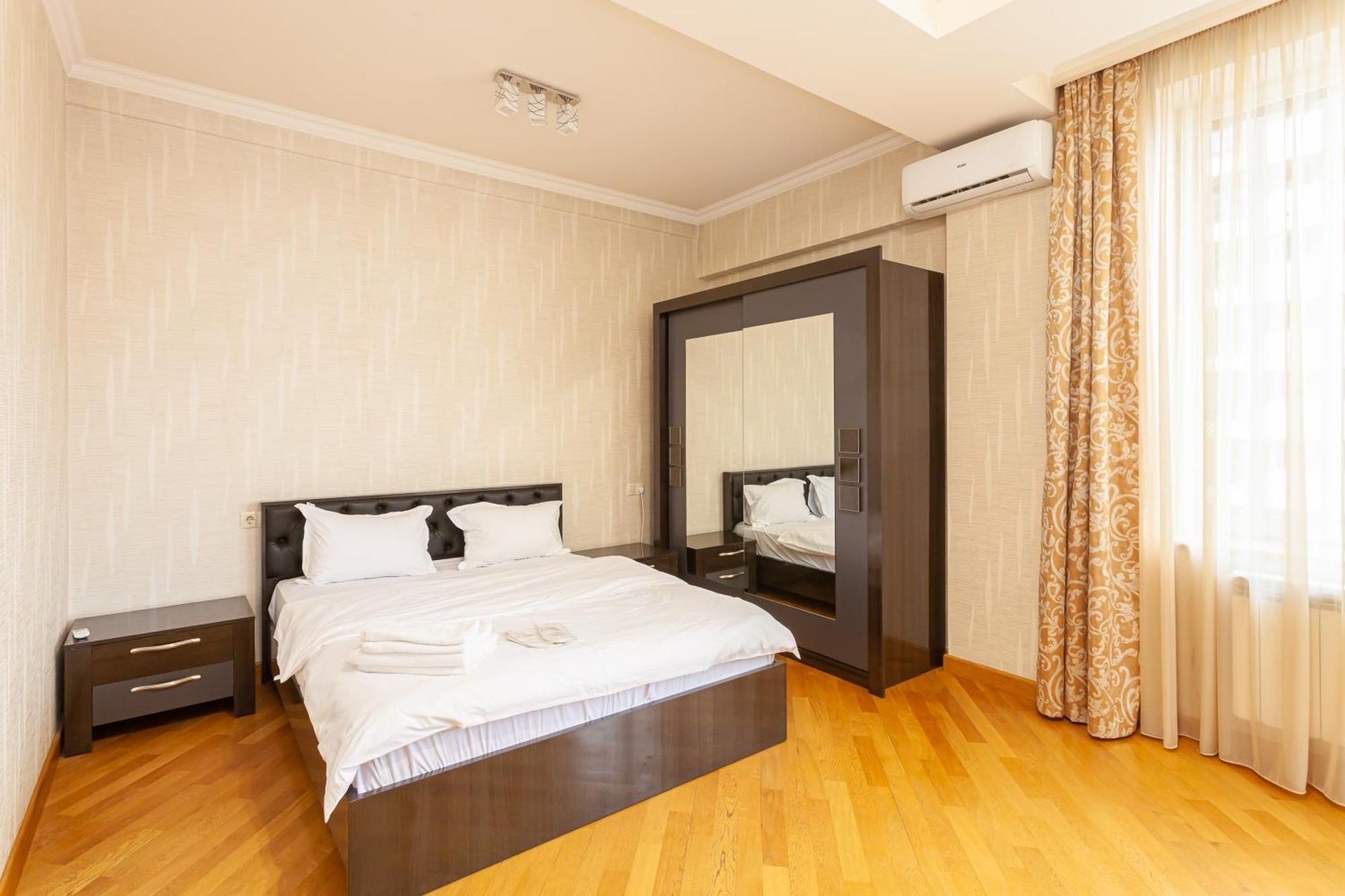 Stay Inn Apartments At Buzand 13 Street Erevan Esterno foto