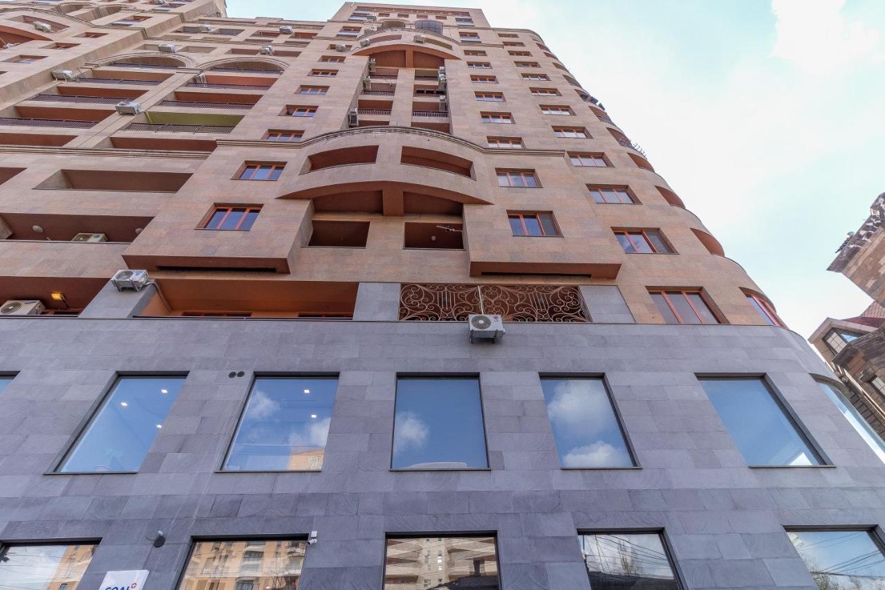 Stay Inn Apartments At Buzand 13 Street Erevan Esterno foto